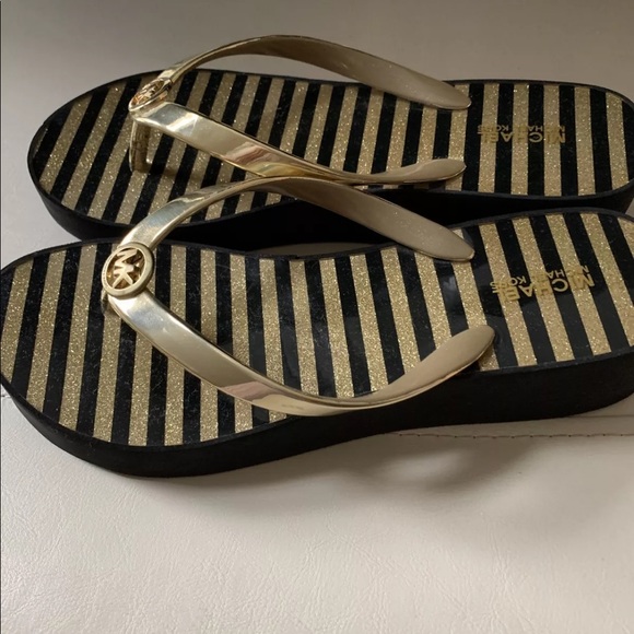 MICHAEL KORS BEDFORM PLATFORM WEDGES SZ. 7M GOLD - Picture 6 of 14